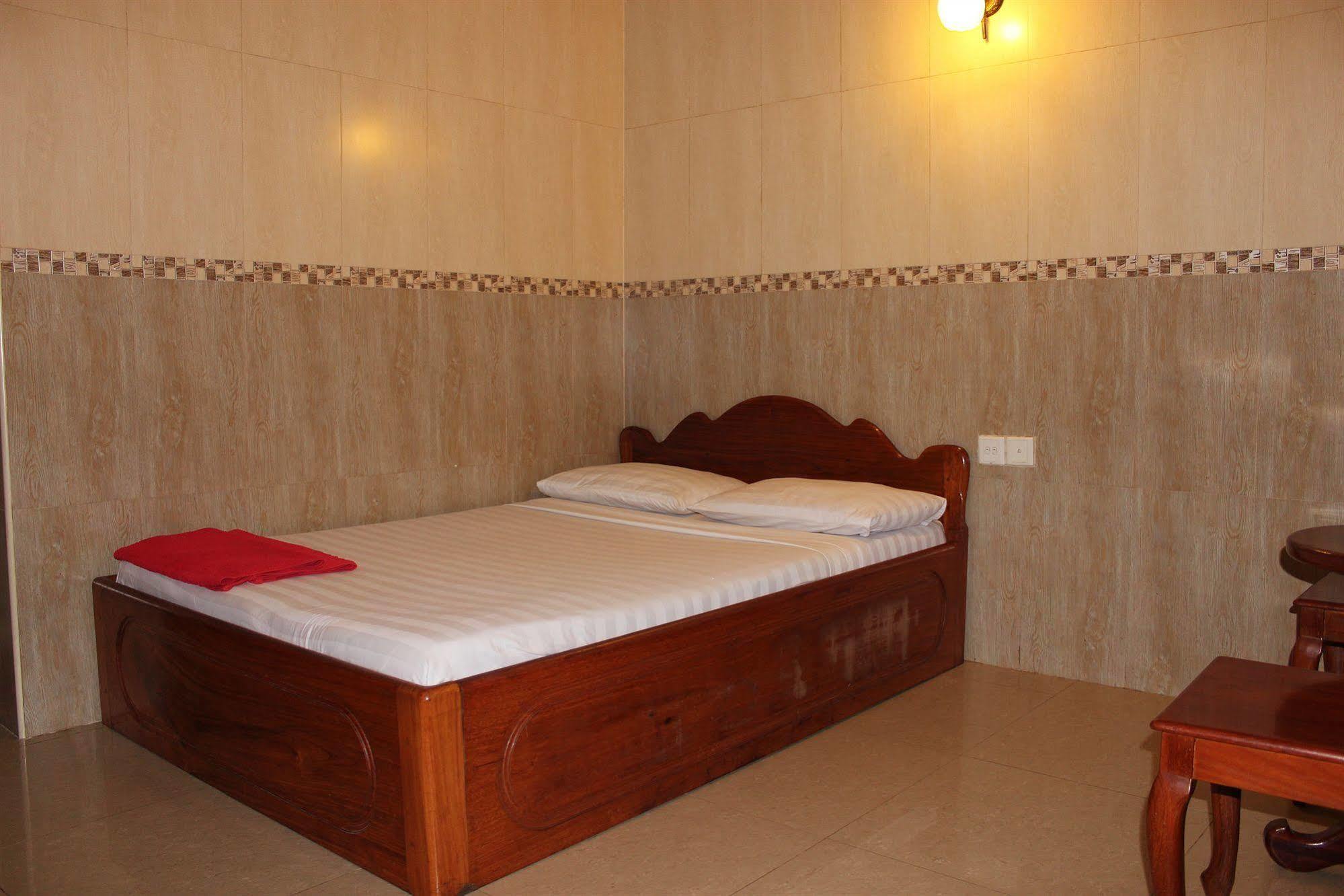 Lucky 1 Guesthouse Phnom Penh Exteriör bild