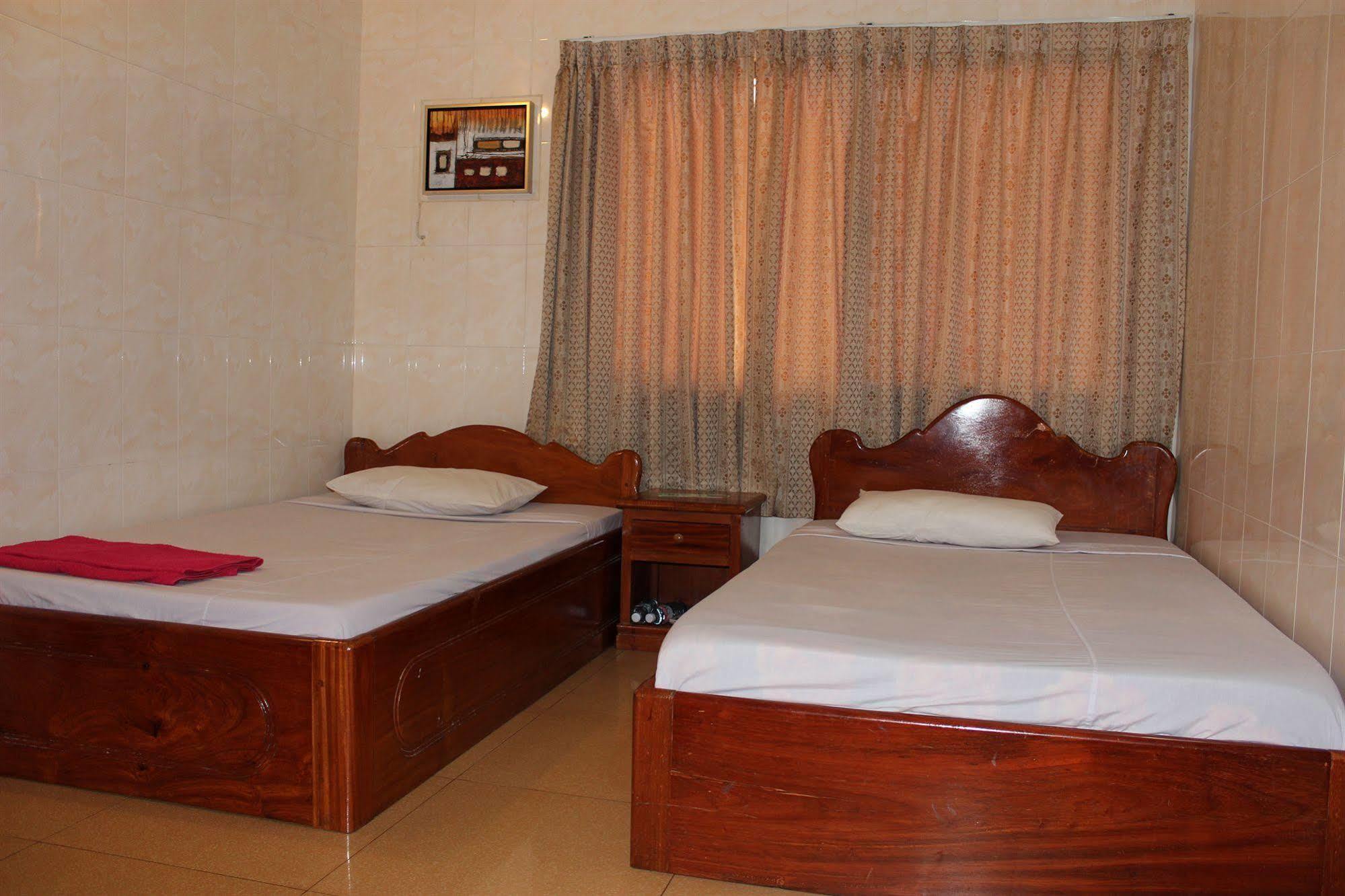 Lucky 1 Guesthouse Phnom Penh Exteriör bild